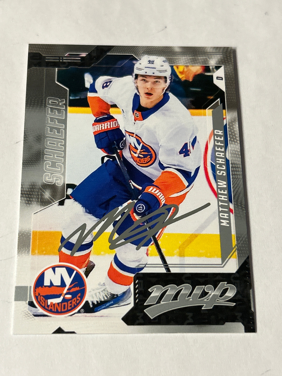 2025-26 Upper Deck MVP Matthew Schaefer Silver Script Rookie Card (RC) Islanders