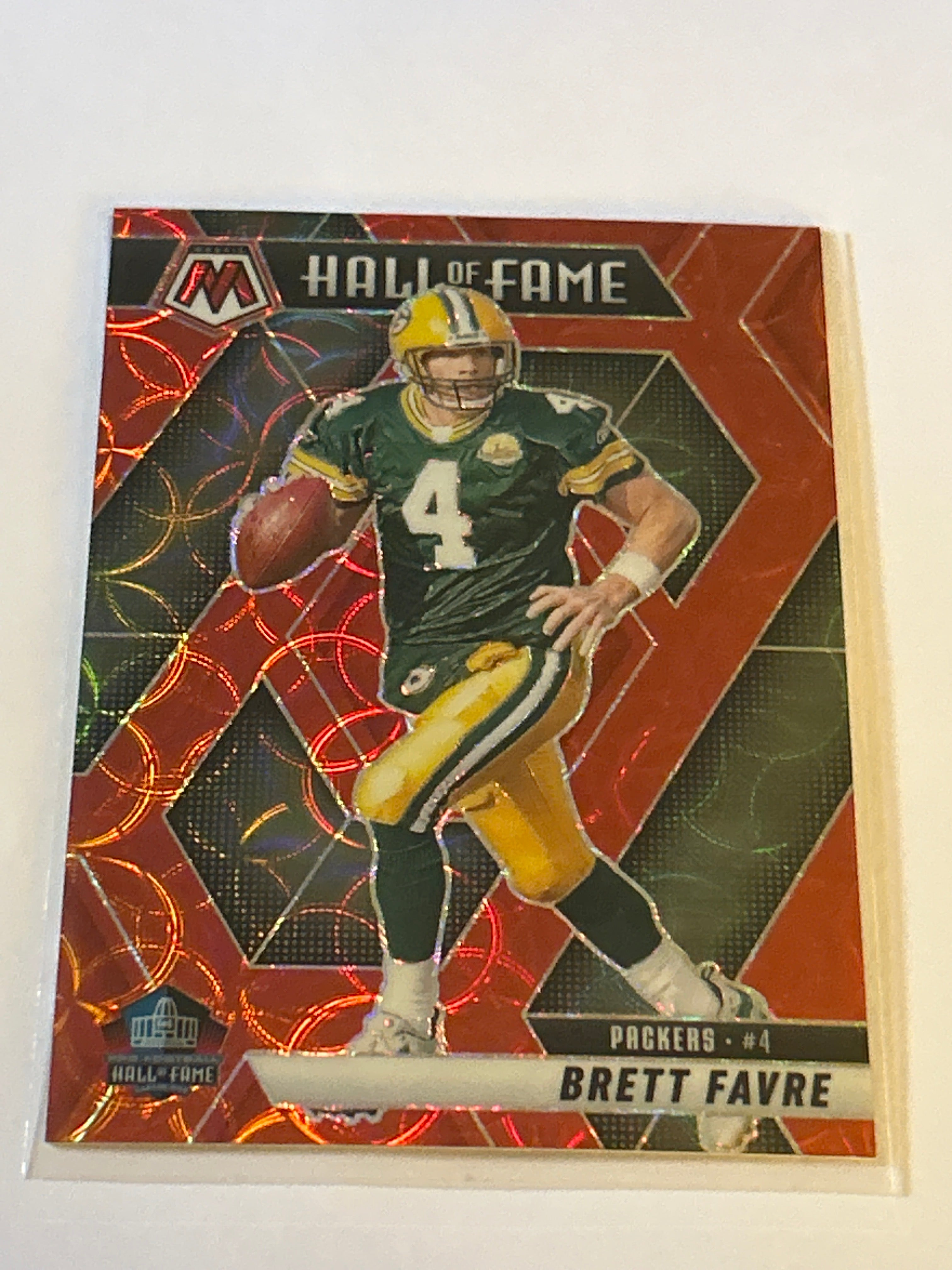2025 Panini Mosaic - Hall of Fame Brett Favre #293 Red Scope Prizm