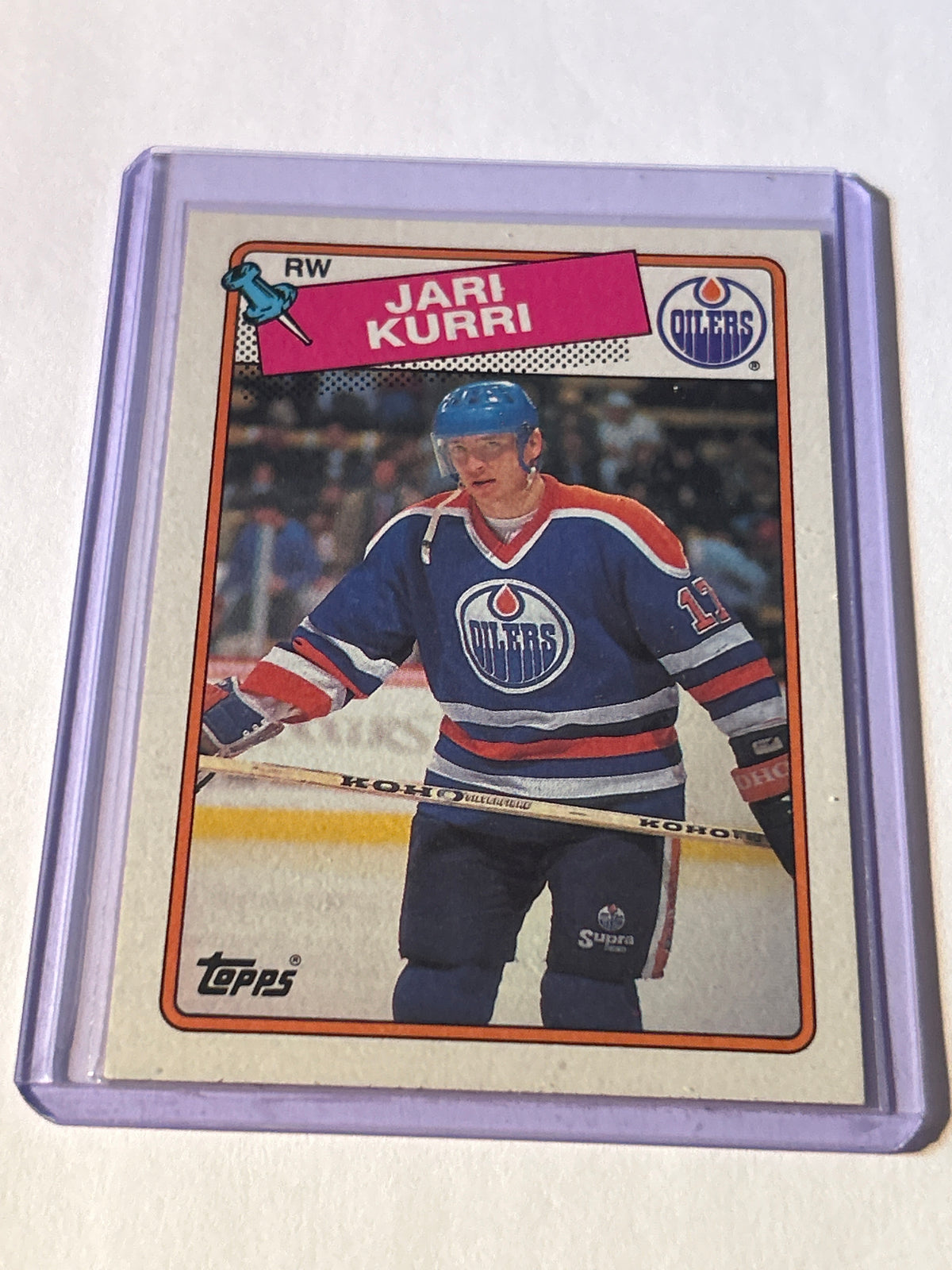 Topps 1988-89 Jari Kurri #147 Edmonton Oilers Base Set NHL Hockey Card