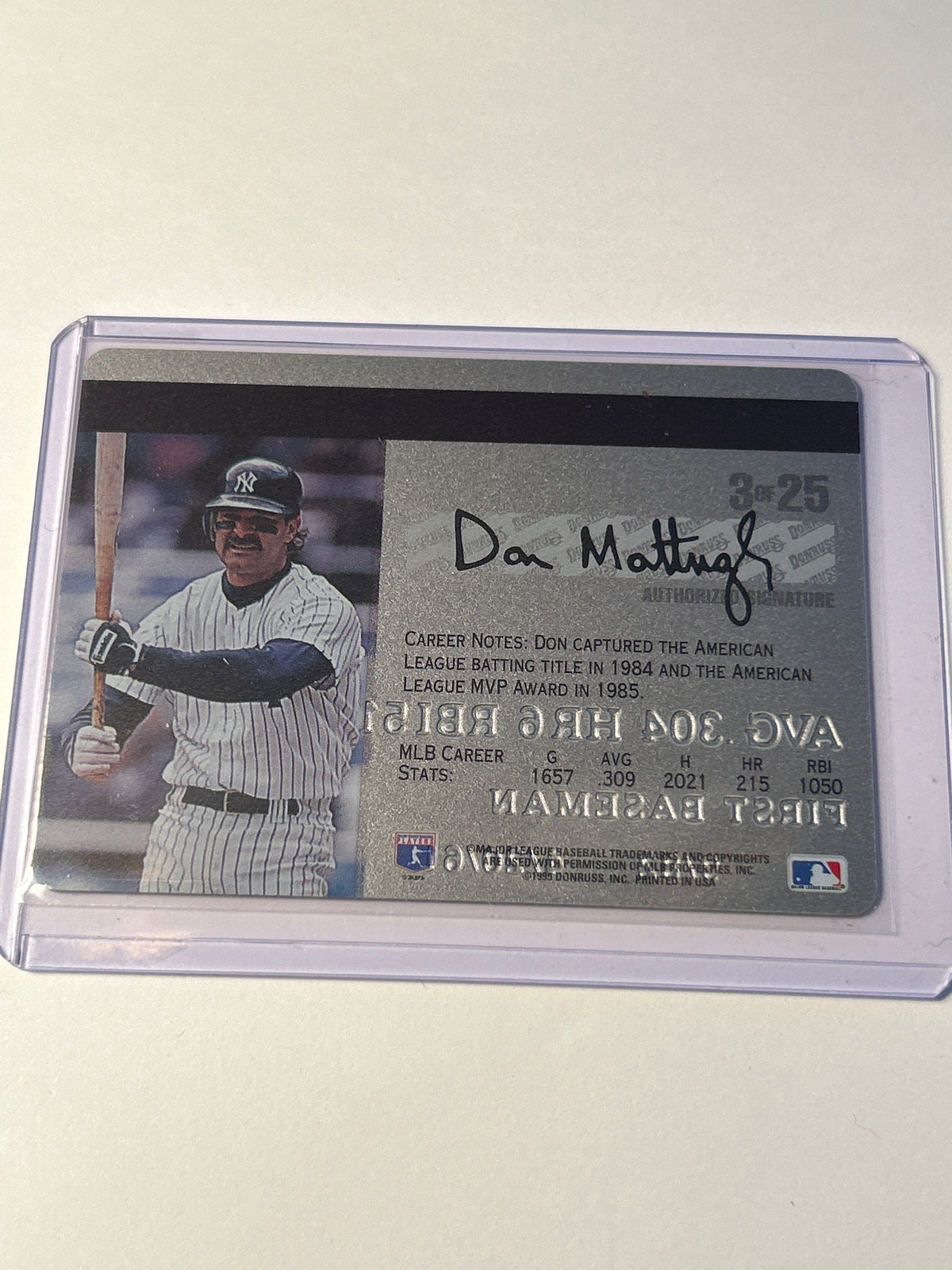 1995 Studio Platinum Don Mattingly New York Yankees Credit Card Design Insert