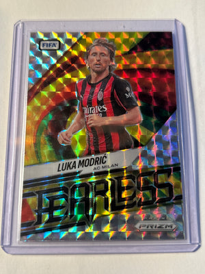Panini Prizm FIFA Fearless Luka Modric Mosaic Prizm AC Milan Insert