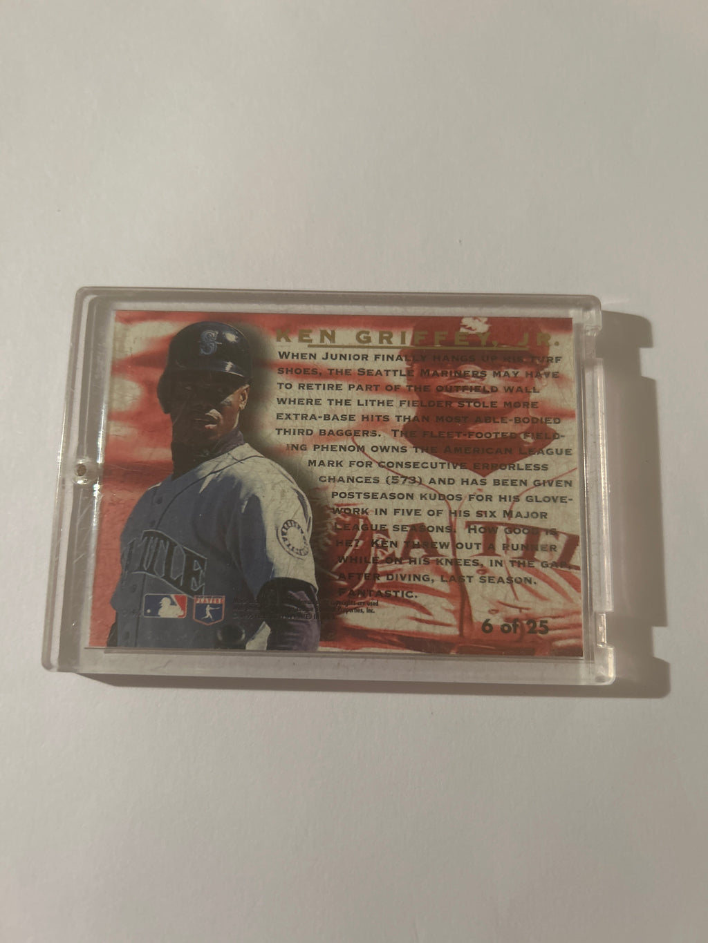 1995 Fleer Ultra - Award Winner Ken Griffey Jr #6 Gold Medallion
