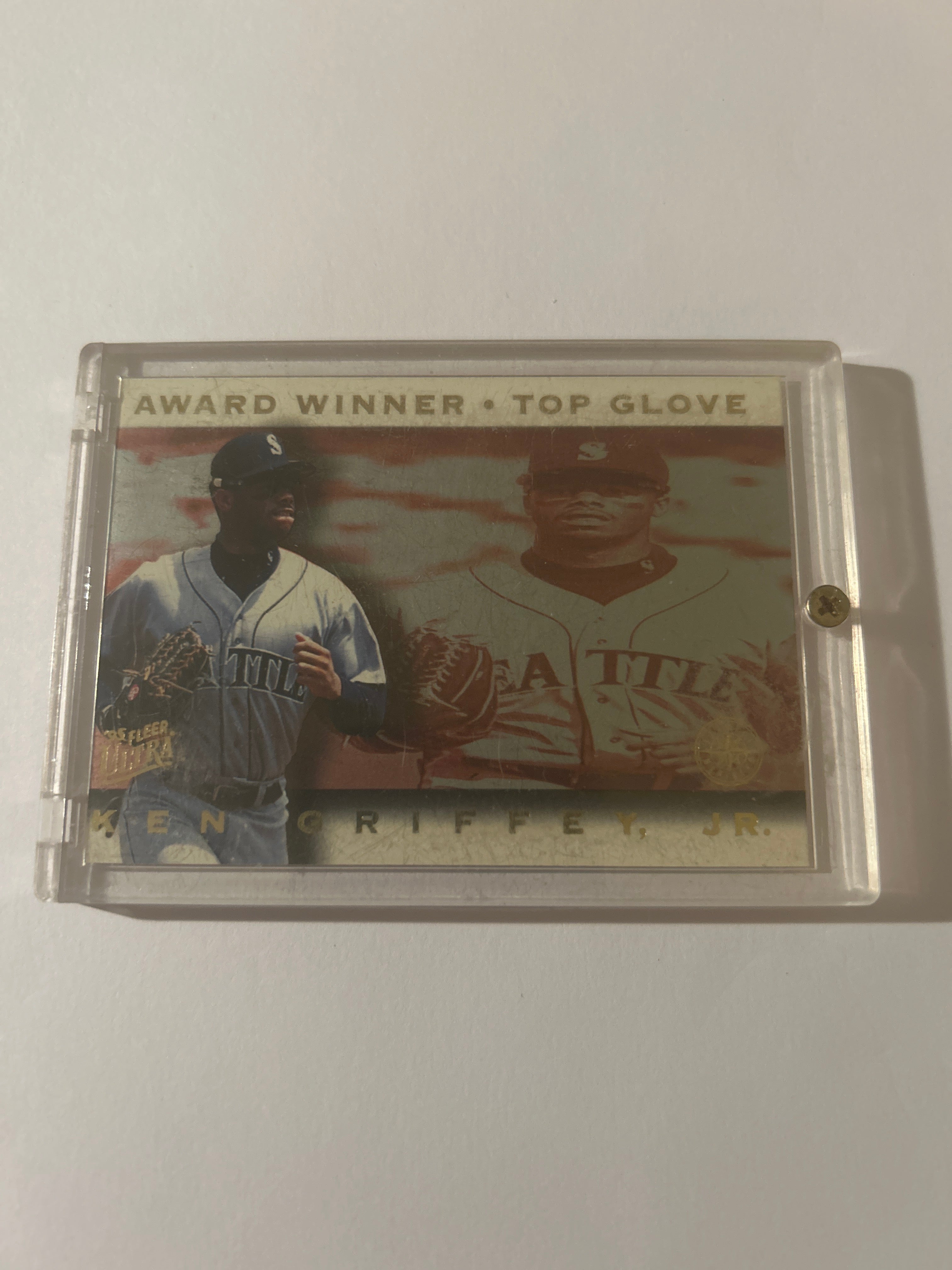 1995 Fleer Ultra - Award Winner Ken Griffey Jr #6 Gold Medallion