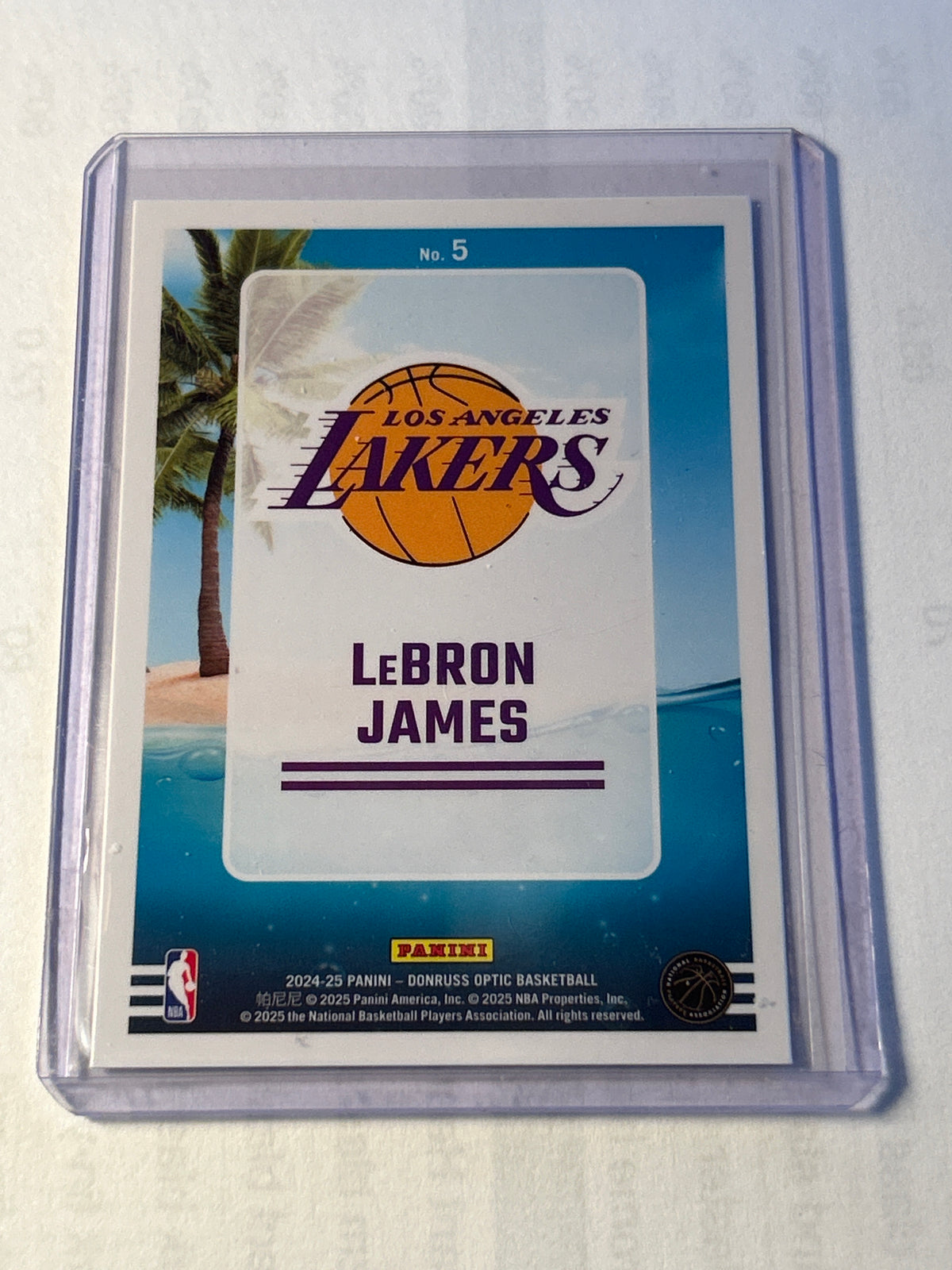 Donruss Optic Splash! LeBron James Lakers Insert